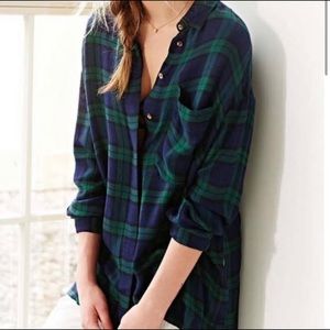 🌟BDG Plaid Button-Up Flannel🌟